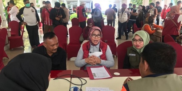 Ketua Jabar Bergerak Kota Bekasi Salurkan Bantuan Ke Korban Gempa Cianjur