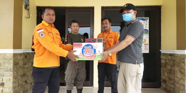 BPBD Bekasi Kirim Bantuan untuk Warga Terdampak Banjir Rob di Muaragembong