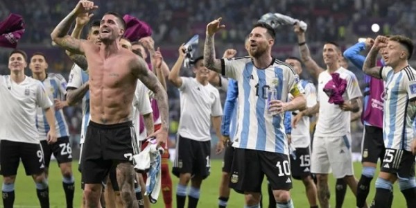 Argentina Melaju ke Perempat Final Usai Kalahkan Australia 2-1