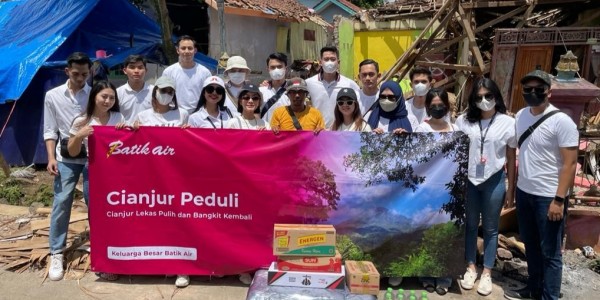 Batik Air Salurkan Bantuan ke Korban Gempa Cianjur, Ada Uang dan Makanan