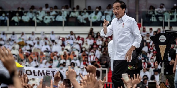Demokrat Minta Jokowi Berhenti Endorse Capres, Belajarlah dari SBY