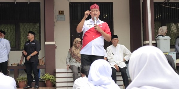 Tri Adhianto Tunjuk Plt Dirut Perumda Tirta Patriot