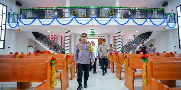 Resmikan Pura dan Gereja di Kepri, Kapolri Ingatkan Soal Toleransi dan Keberagaman
