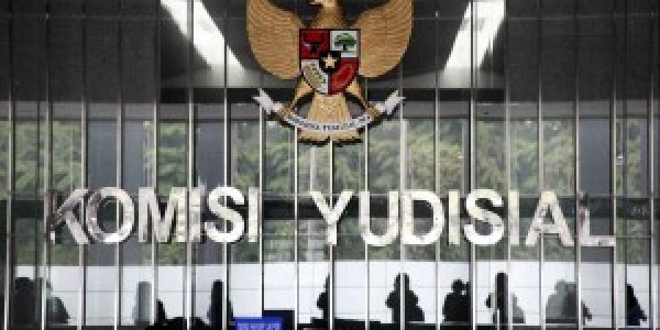 KY Periksa Etik Hakim Yustisial Tersangka Suap Perkara di MA