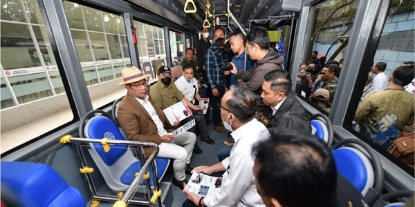 8 E-Inobus Produk PT INKA Dioperasikan di Bandung