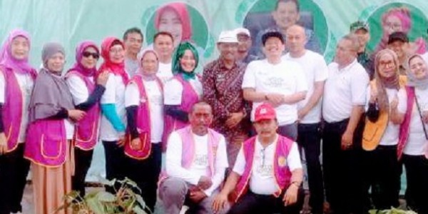 Kunker ke Subang, Kemenko PMK Tanam Sepuluh Juta Bibit Pohon di Desa Wisata Lembur Cigarukgak