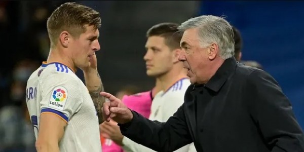 Ini Alasan Ancelotti Tak Rela Lihat Toni Kroos Pensiun