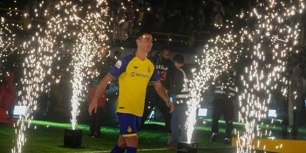 Ronaldo Tegaskan Karirnya Tuntas di Eropa 