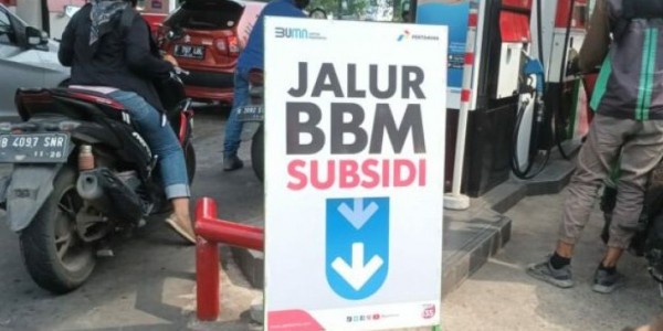 Jangan Lagi Cari Alasan, Pemerintah Didesak Segera Turunkan Harga BBM Subsidi