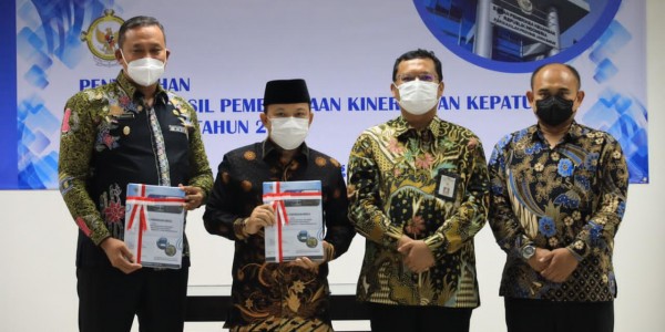 Bekasi Terima Hasil Pemeriksaan Kinerja dan Kepatuhan Semester II Tahun 2022
