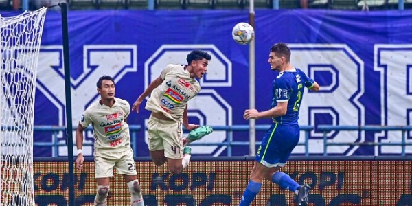 Persib Bandung Taklukkan Persija dengan Skor Tipis 1-0
