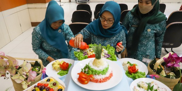 Gali Potensi Kuliner Lokal, PKK Bekasi Gelar Lomba Food Ethnic