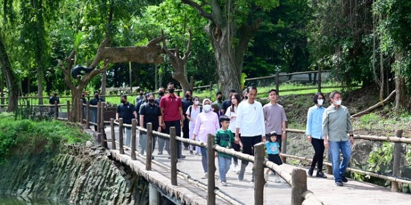 Presiden Jokowi Tinjau Progres Revitalisasi