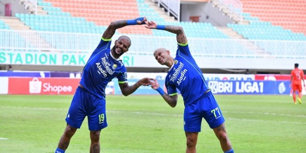 Taklukan Borneo FC 1-0, Persib Bandung Naik ke Puncak Klasemen 