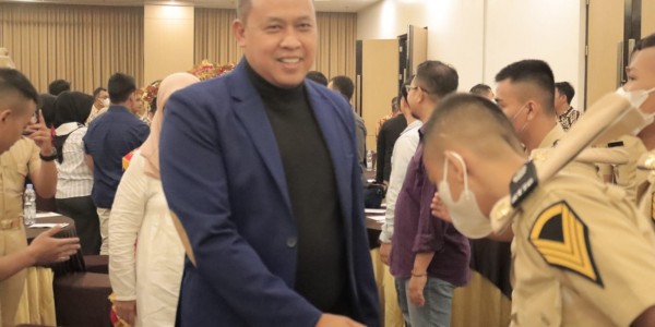 Hadiri Makrab Alumni STTD Bekasi, Ini Pesan Tri Adhianto