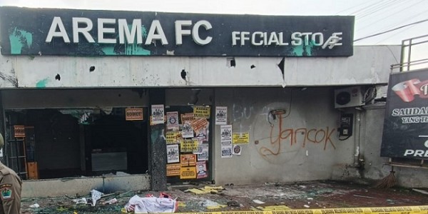Jika Situasi Makin Berat, Arema FC Pertimbangkan untuk Membubarkan Diri