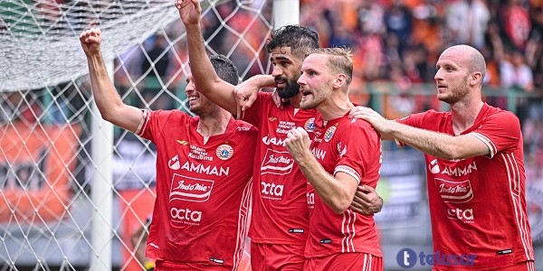 Foto: Gasak Persikabo 1973, Persija Kembali ke Puncak Klasemen Menggeser Persib