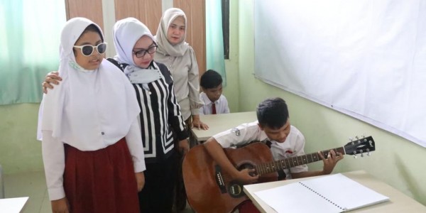 Wiwiek Salut dengan Bakat Murid-murid Sekolah ABK
