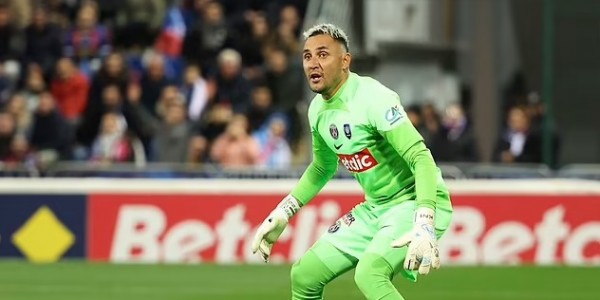 Nottingham Forest Dekati Kesepakatan dengan Kiper PSG Keylor Navas