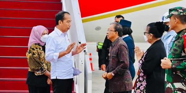 Tiba di Bali, Presiden Resmikan Pasar Seni Sukawati