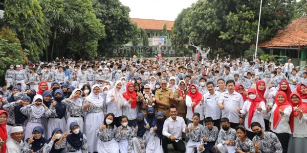 Kembali Datangi Sekolah, Bunda Literasi Gali Potensi Siswa