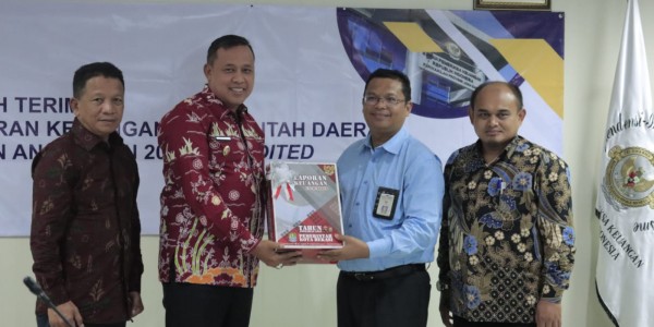 Serahkan LKPD Pemkot Bekasi ke BPK, Tri Harap Dapat WTP