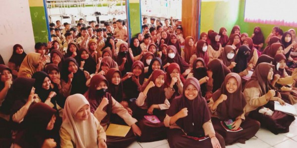 Ratusan Pelajar SD Ikuti Sosialisasi Bahaya Narkoba