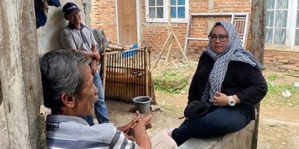 Usai Serahkan Bantuan Rp20 Juta per Orang, Kades Sindangmulya Lakukan Pendataan Warga Kurang Mampu