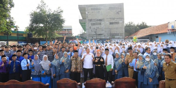 Plt Walkot Bekasi Imbau Para Siswa SMA Hindari Tawuran