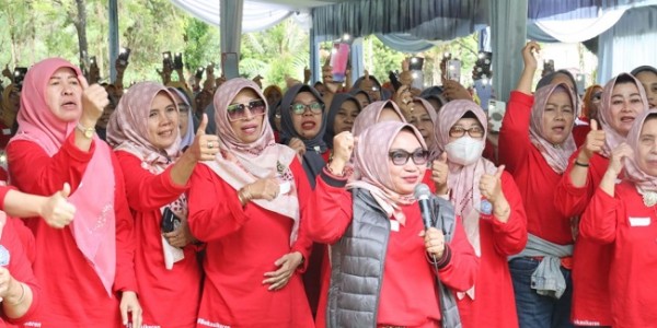 Wiwiek Hargono: Di Era Digital Sekarang, Kader PKK Harus Tingkatkan Potensi Diri