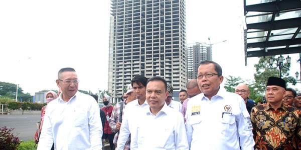 Sufmi Dasco Ahmad Tinjau Lokasi Proyek Maikarta