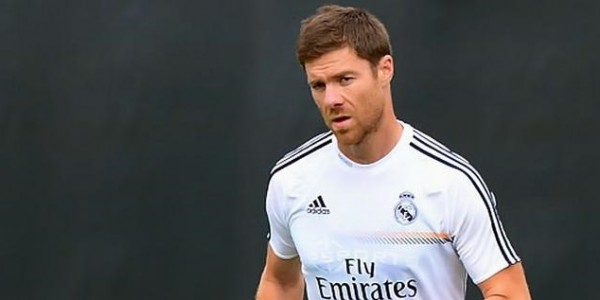 Xavi Alonso Akui Lebih Mudah Juara jika Ada Ronaldo
