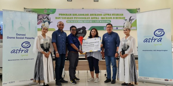 Dukung Pengembangan Pendidikan, Asuransi Astra Syariah Donasikan 2 Sepeda Motor Ke SMKN 1 Leuwiliang