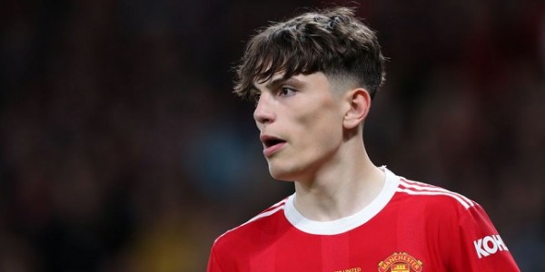 Manchester United Perpanjang Kontrak Garnacho Hingga 2028