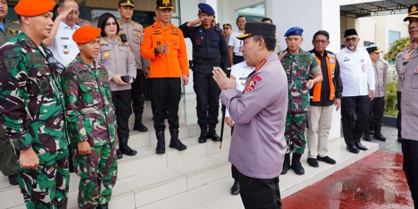 Kapolri Apresiasi Kopda Ahmad Novrizal, TNI yang Berputar Saat Evakuasi Kapolda Jambi