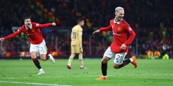 Singkirkan Barcelona, Manchester United ke 16 Besar Liga Europa