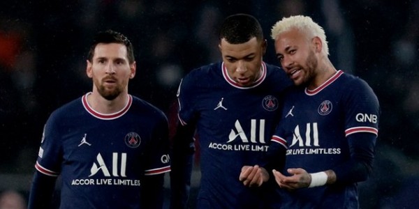 PSG Kesal dengan Messi, Mbappe dan Neymar saat Rencana Transfer Muncul  