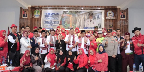 Resmikan Bangunan di Bantargebang, Tri: Semoga Bermanfaat untuk Masyarakat