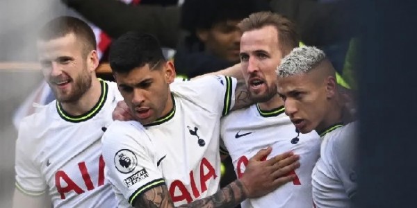 Tottenham Hotspur Menangkan Derby London Usai Kalahkan Chelsea 2-0