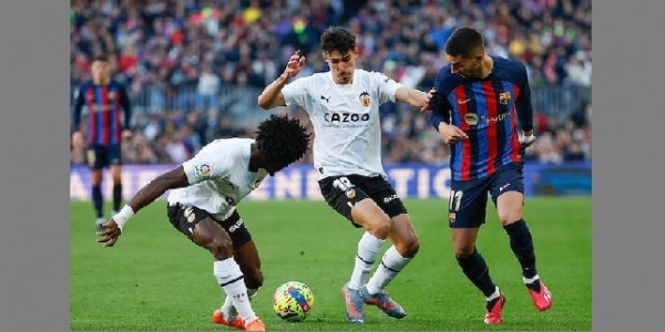 Bercelona Menang Tipis dari Valencia 