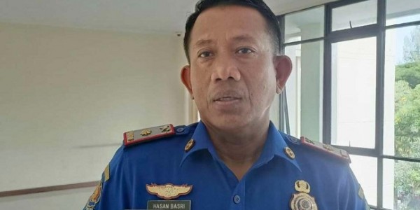 Kadis Damkar Ajak Masyarakat Kerja Bakti Bersihkan Lumpur Fasilitas Umum
