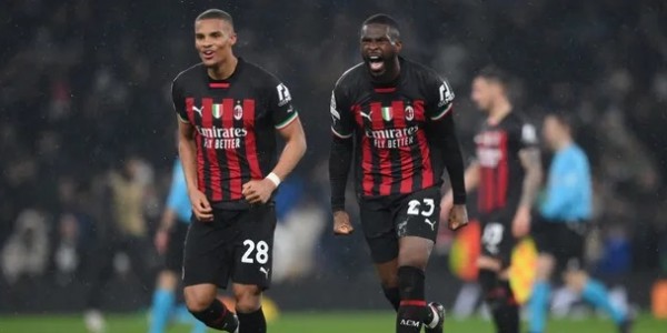 AC Milan ke Babak Delapan Besar Usai Bermain Imbang 