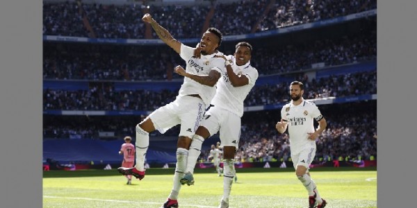 Menang dari Espanyol, Real Madrid Tempel Barcelona