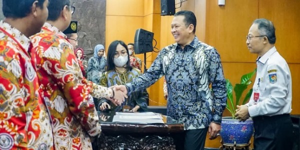 Diangkat Ketua Dewan Pembina, Bamsoet Dorong Badan Permusyawaratan Desa Tingkatkan Kesejahteraan Masyarakat Desa