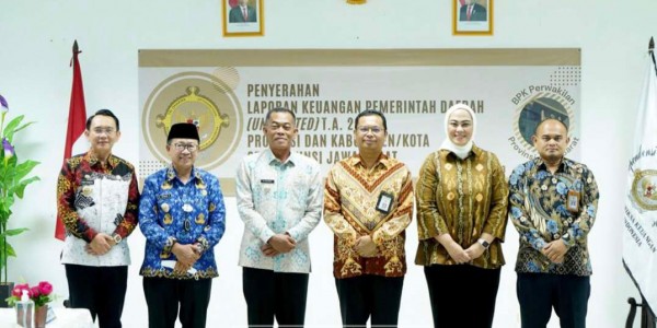 Serahkan LKPD ke BPK Perwakilan Jabar, Dani Harap Bekasi Pertahankan WTP