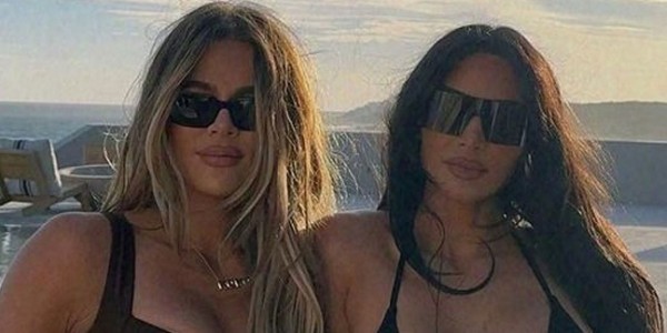 Bikin Pria Terkapar, Kim dan Khloé Kardashian Liburan Liburan di Pantai liar Cabo