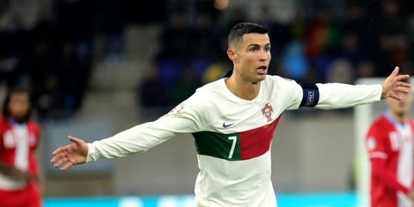 Roberto Martinez Sebut Ronaldo Pemain Penting bagi Portugal