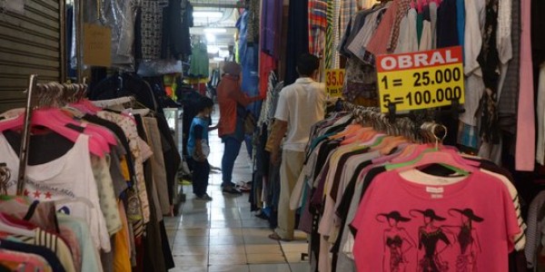 Ternyata, 350 Ribu Potong Pakaian Bekas Impor Tiap Hari Masuk Indonesia