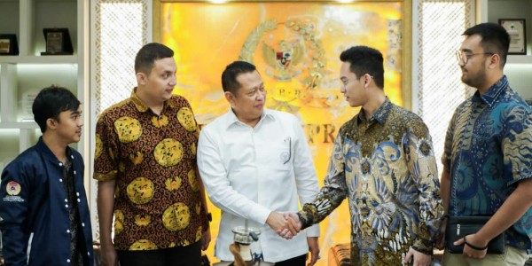 Ketua MPR RI Dorong Rancangan Undang-Undang Perlindungan Pelajar Indonesia di Luar Negeri