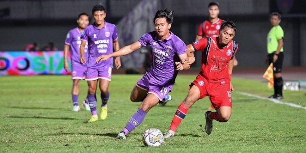 Gol Rizky Dwi Bawa Arema FC Taklukan Persita Tangerang 1-0